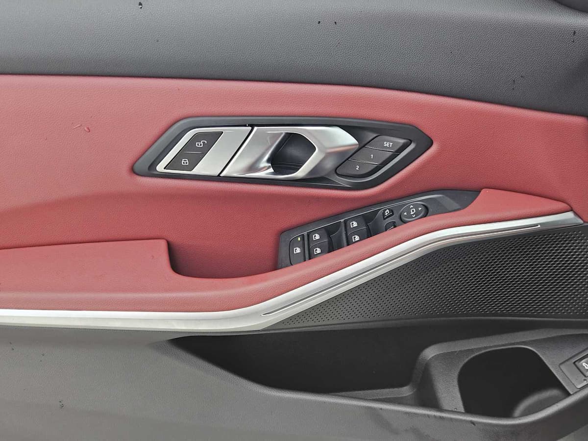 2023 BMW 330i - Image 20