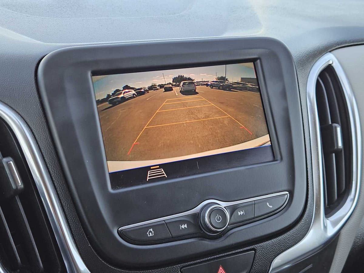 2021 Chevrolet Equinox - Image 17