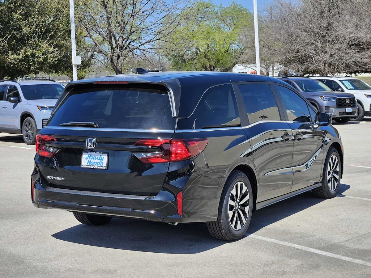 2026 Honda Odyssey - Image 5