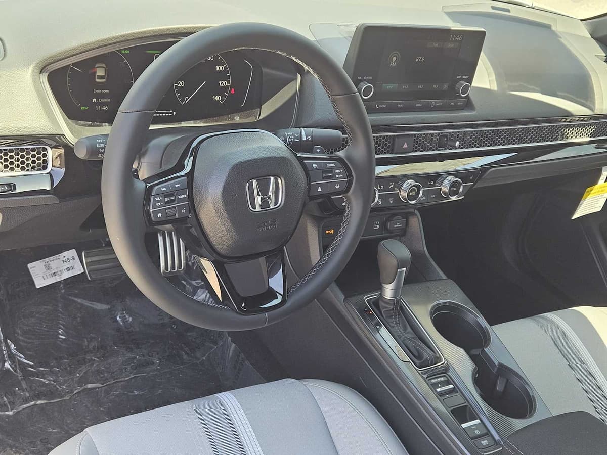 2026 Honda Civic Hybrid - Image 2