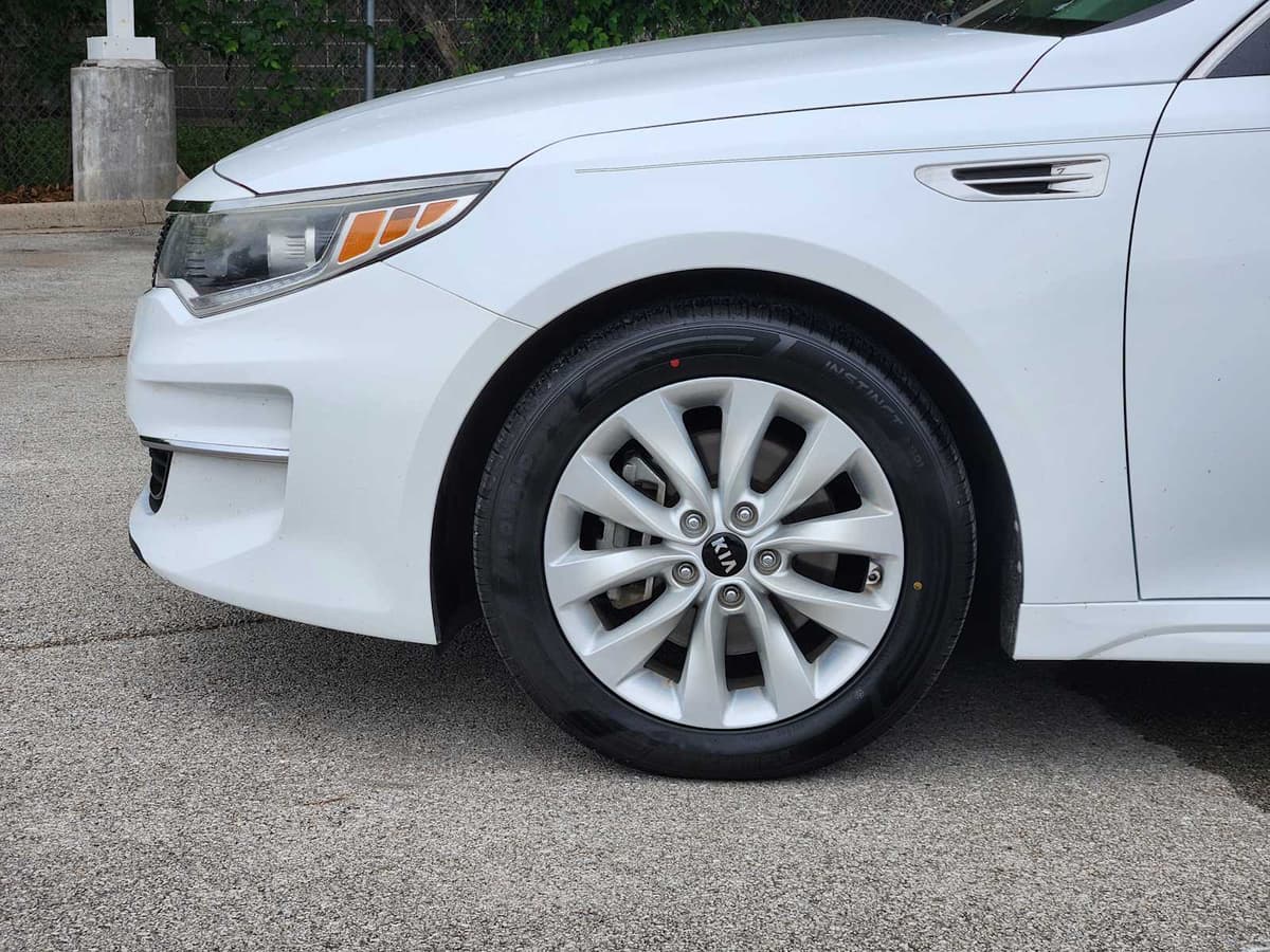 2018 Kia Optima - Image 8