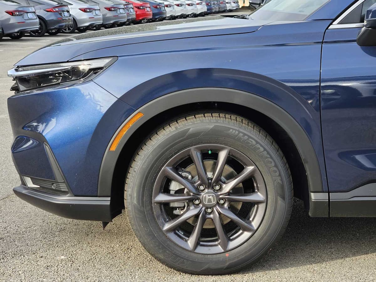 2026 Honda CR-V - Image 8