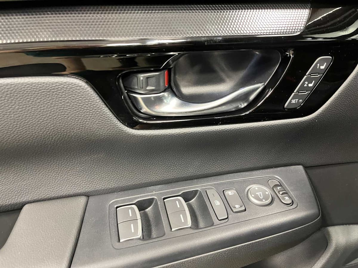 2026 Honda CR-V Hybrid - Image 15