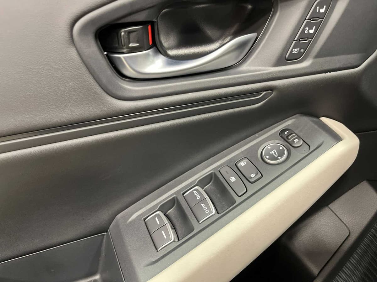 2026 Honda Accord Hybrid - Image 12