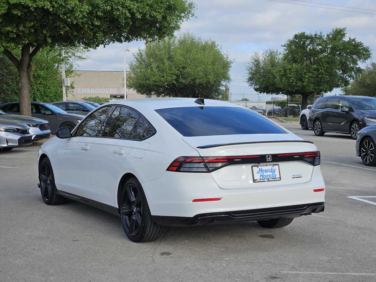 2025 Honda Accord - Image 5