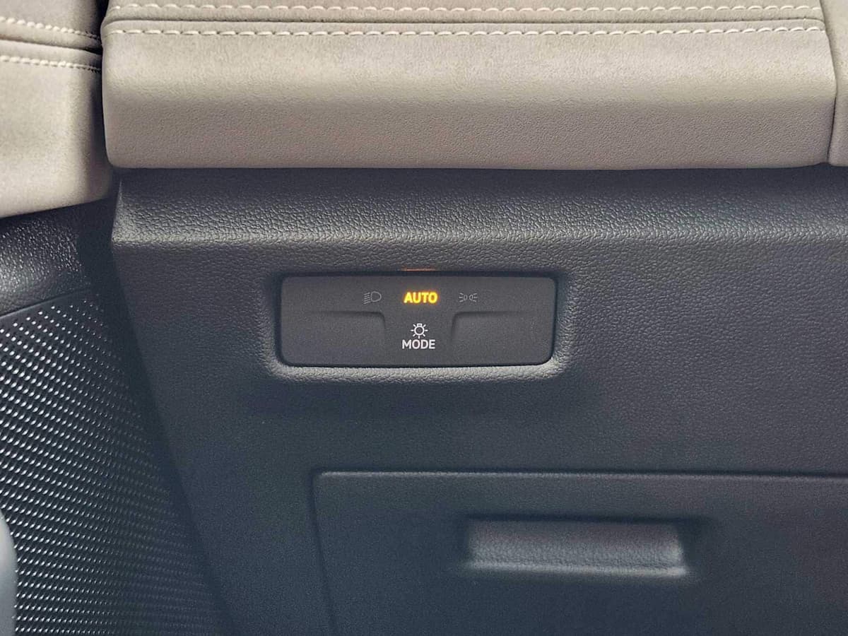 2025 Volkswagen Tiguan - Image 21