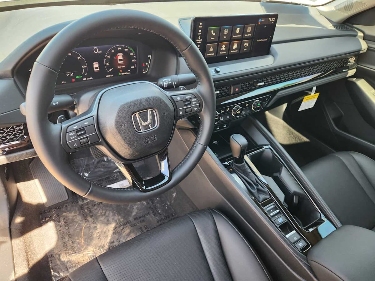 2026 Honda Accord Hybrid - Image 2