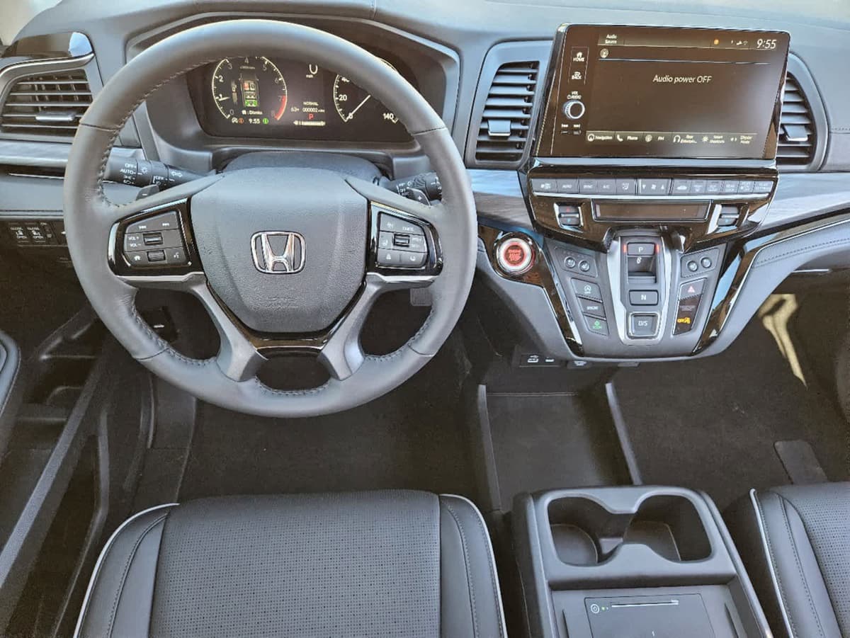 2026 Honda Odyssey - Image 20