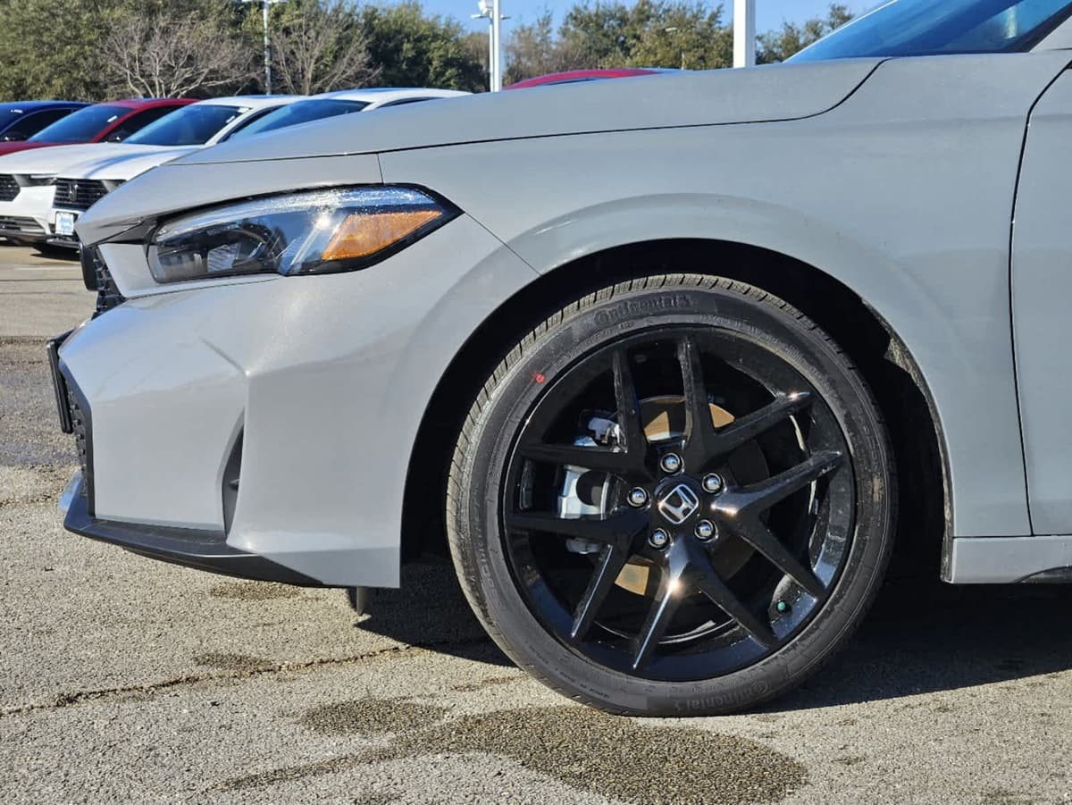 2026 Honda Civic Hybrid - Image 8