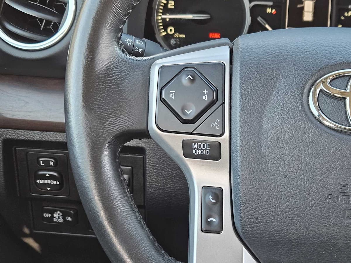 2020 Toyota Tundra - Image 28