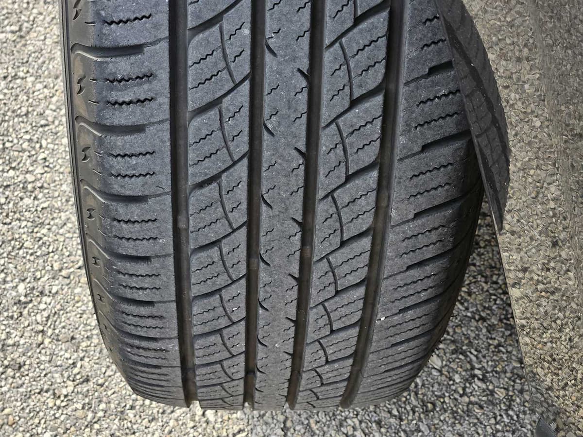 2015 GMC Acadia - Image 9