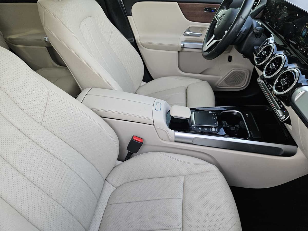 2022 Mercedes-Benz GLB 250 - Image 13