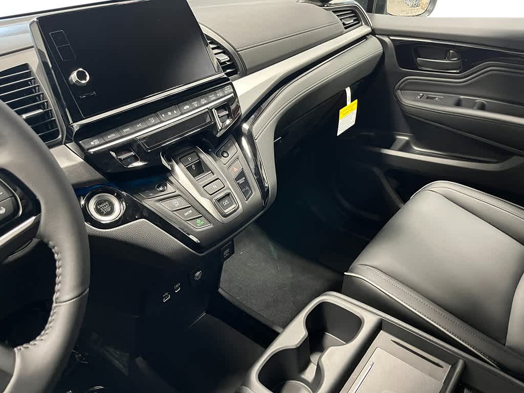2026 Honda Odyssey - Image 18