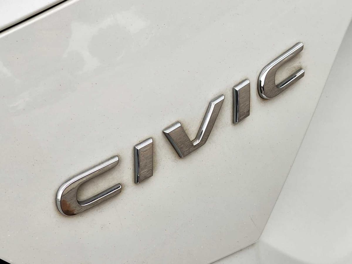 2020 Honda Civic Sedan - Image 12