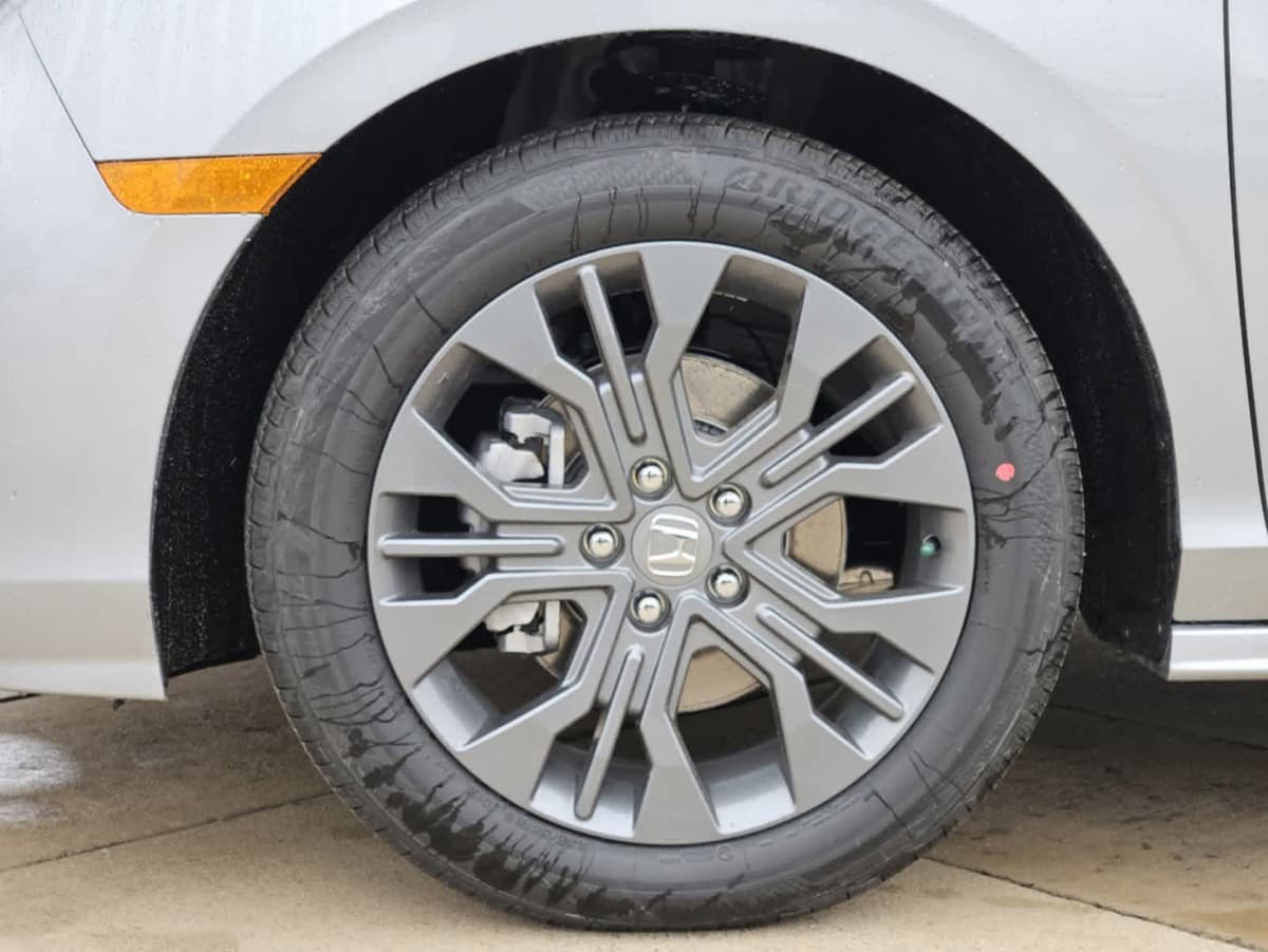 2026 Honda Odyssey - Image 9