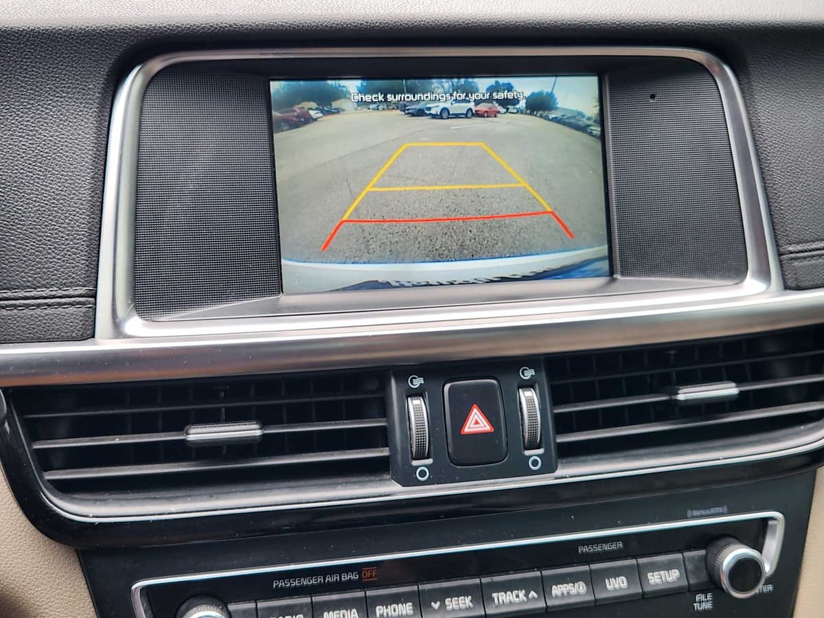 2018 Kia Optima - Image 18