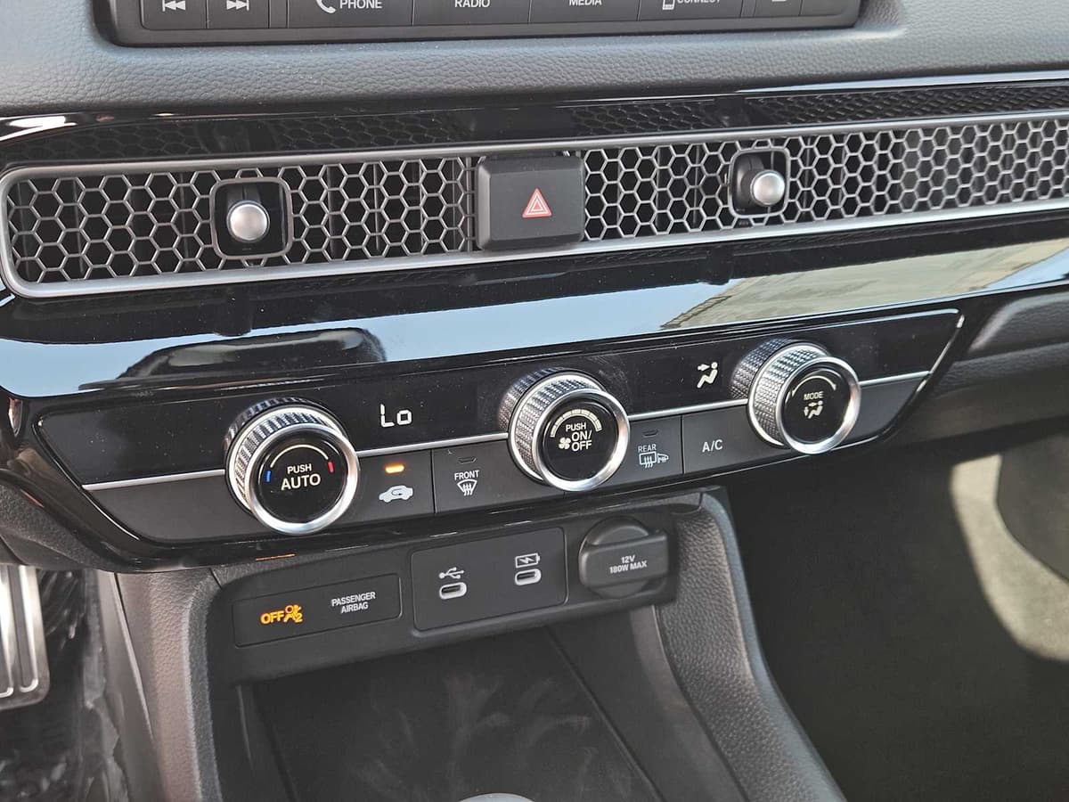 2026 Honda Civic - Image 16