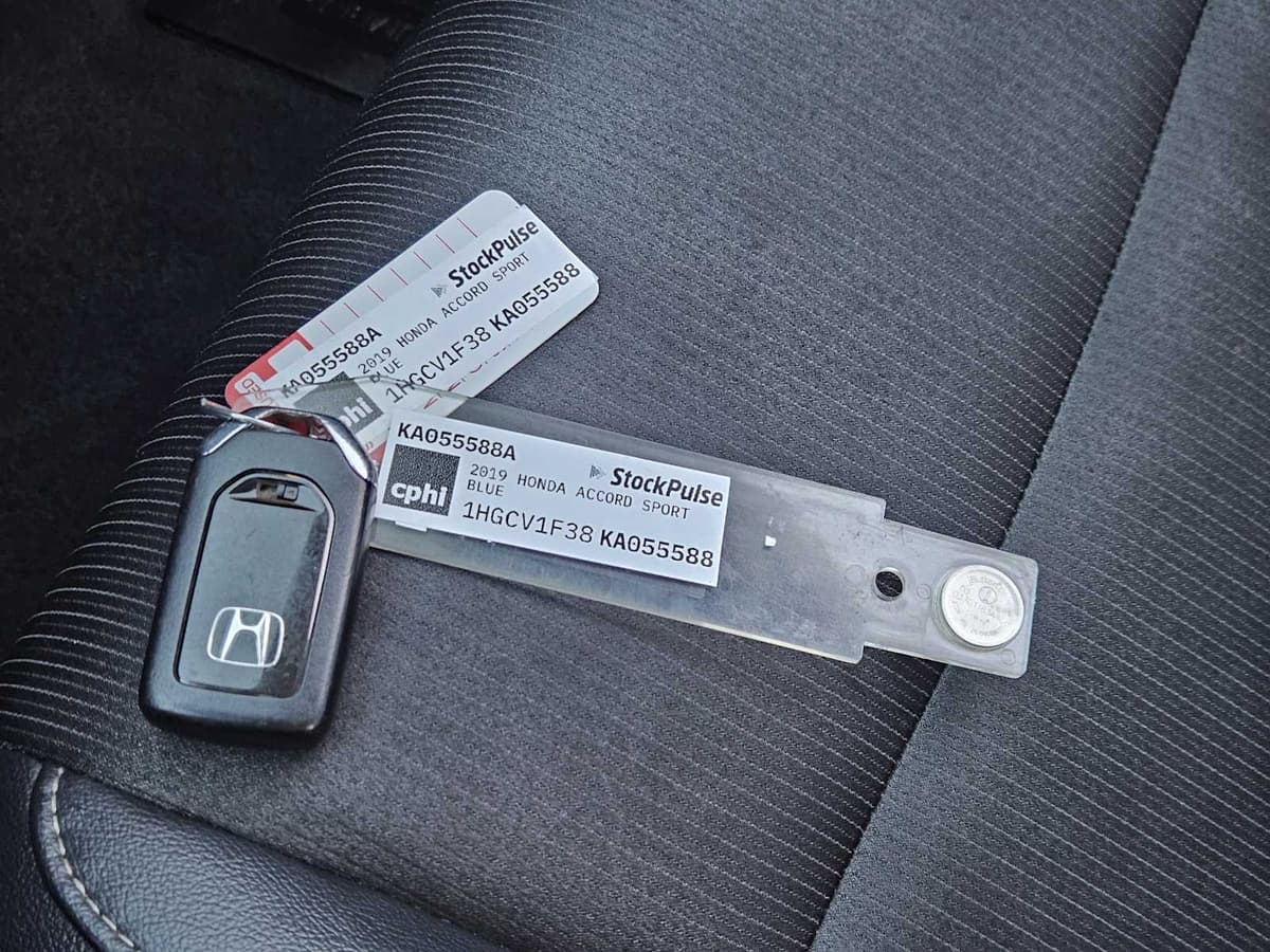 2019 Honda Accord Sedan - Image 33