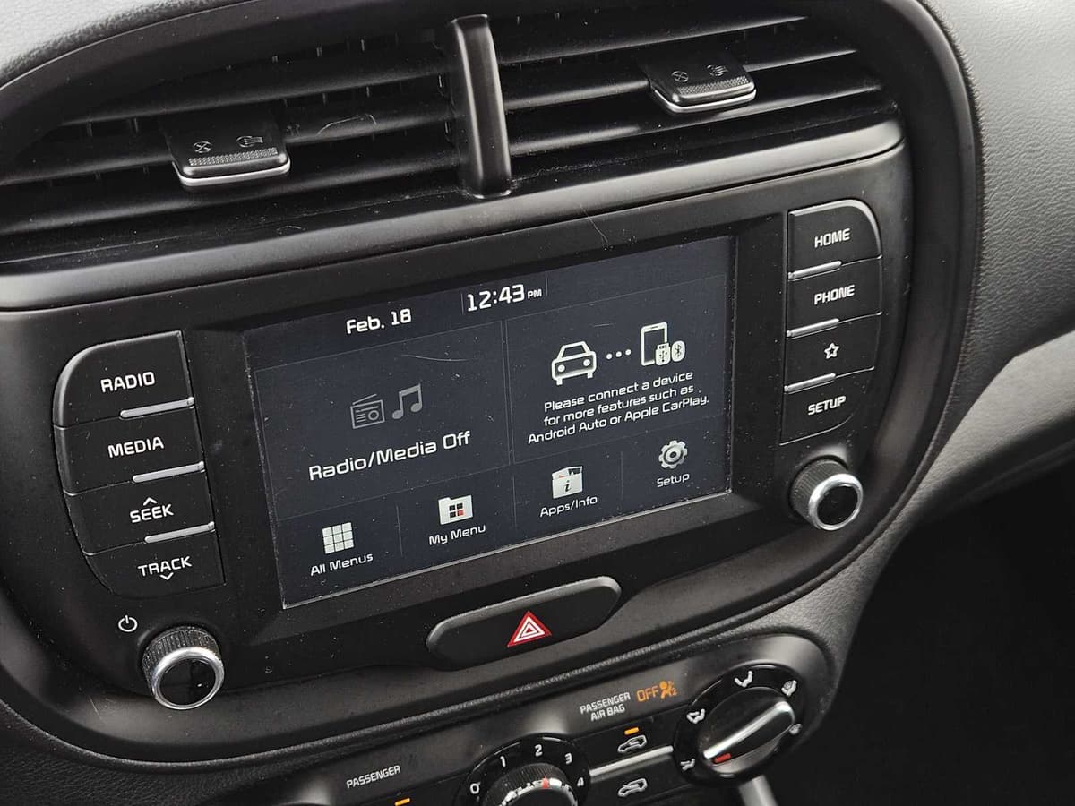 2021 Kia Soul - Image 17