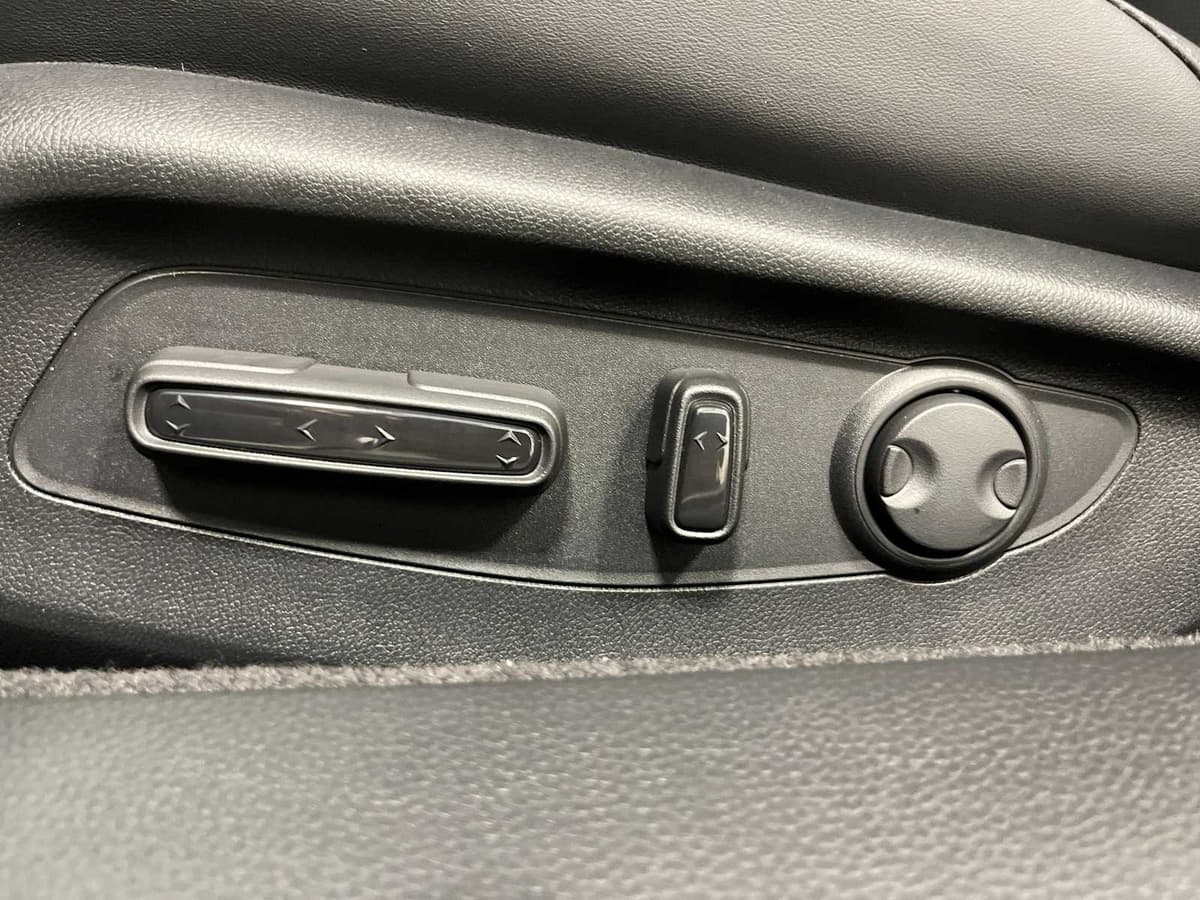 2026 Honda Accord Hybrid - Image 12