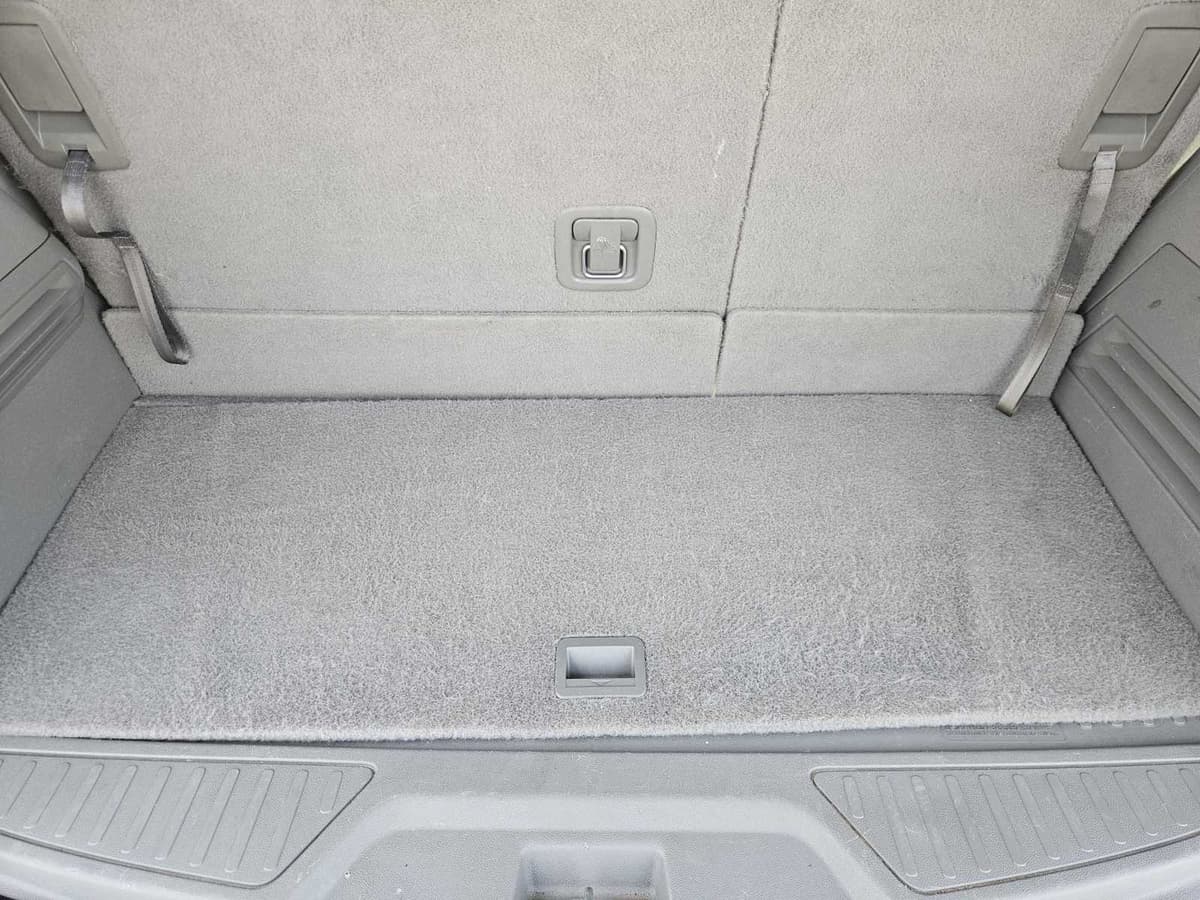 2015 GMC Acadia - Image 29