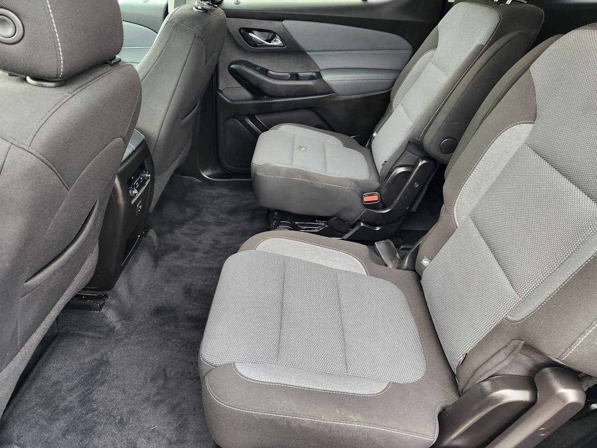 2021 Chevrolet Traverse - Image 30