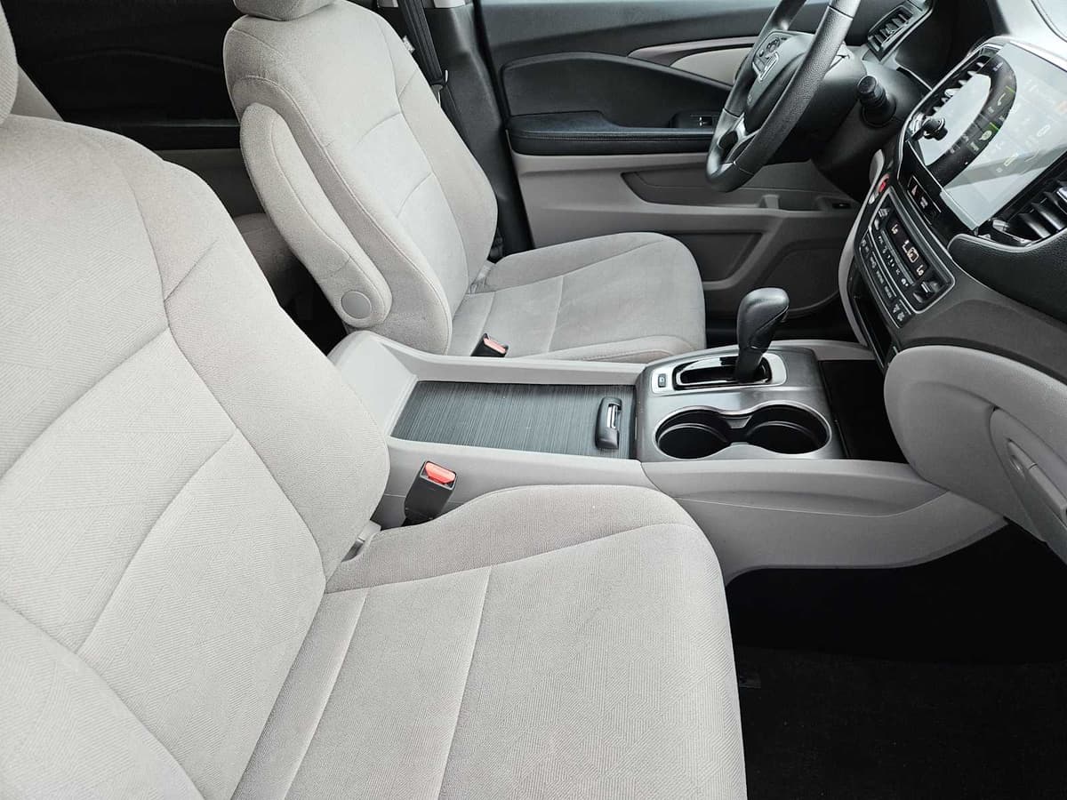 2020 Honda Pilot - Image 14