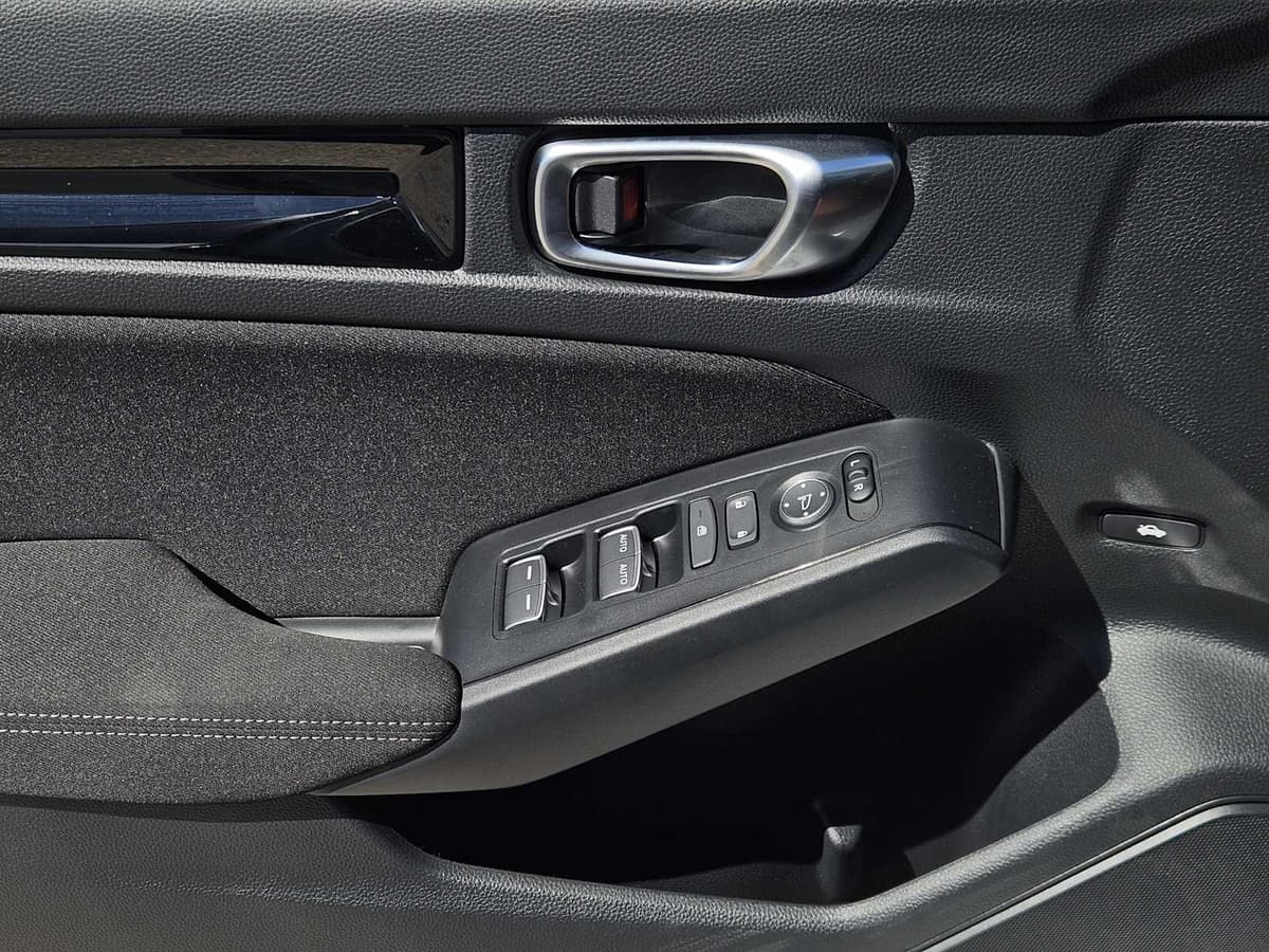 2026 Honda Civic Hybrid - Image 21