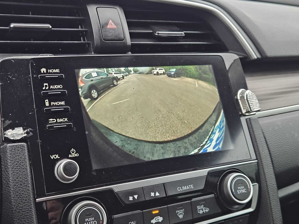 2020 Honda Civic Sedan - Image 17