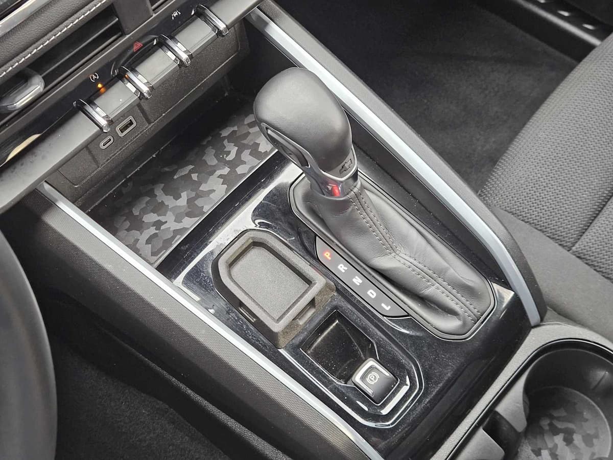 2023 Chevrolet Colorado - Image 20