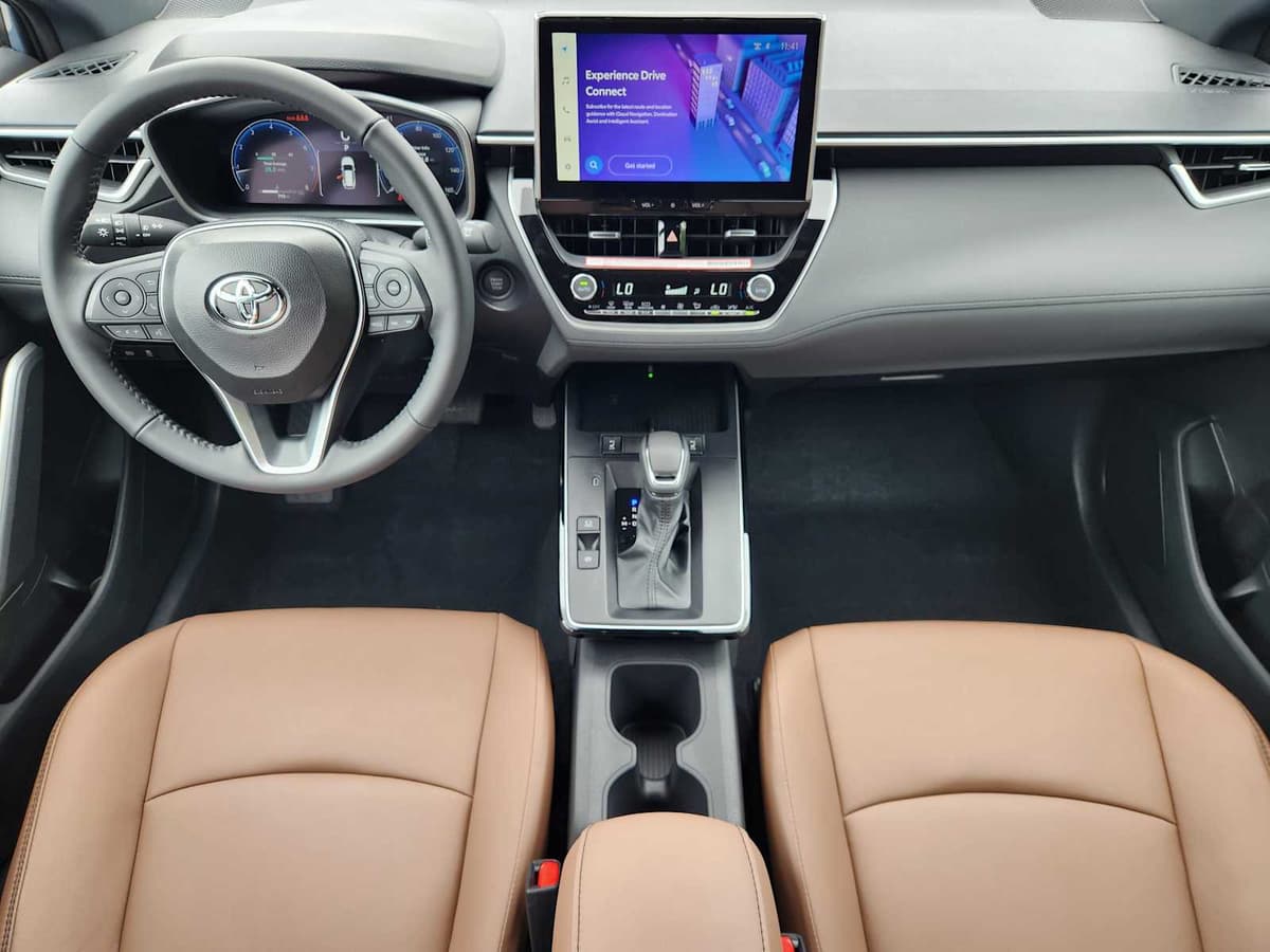 2026 Toyota Corolla Cross - Image 25