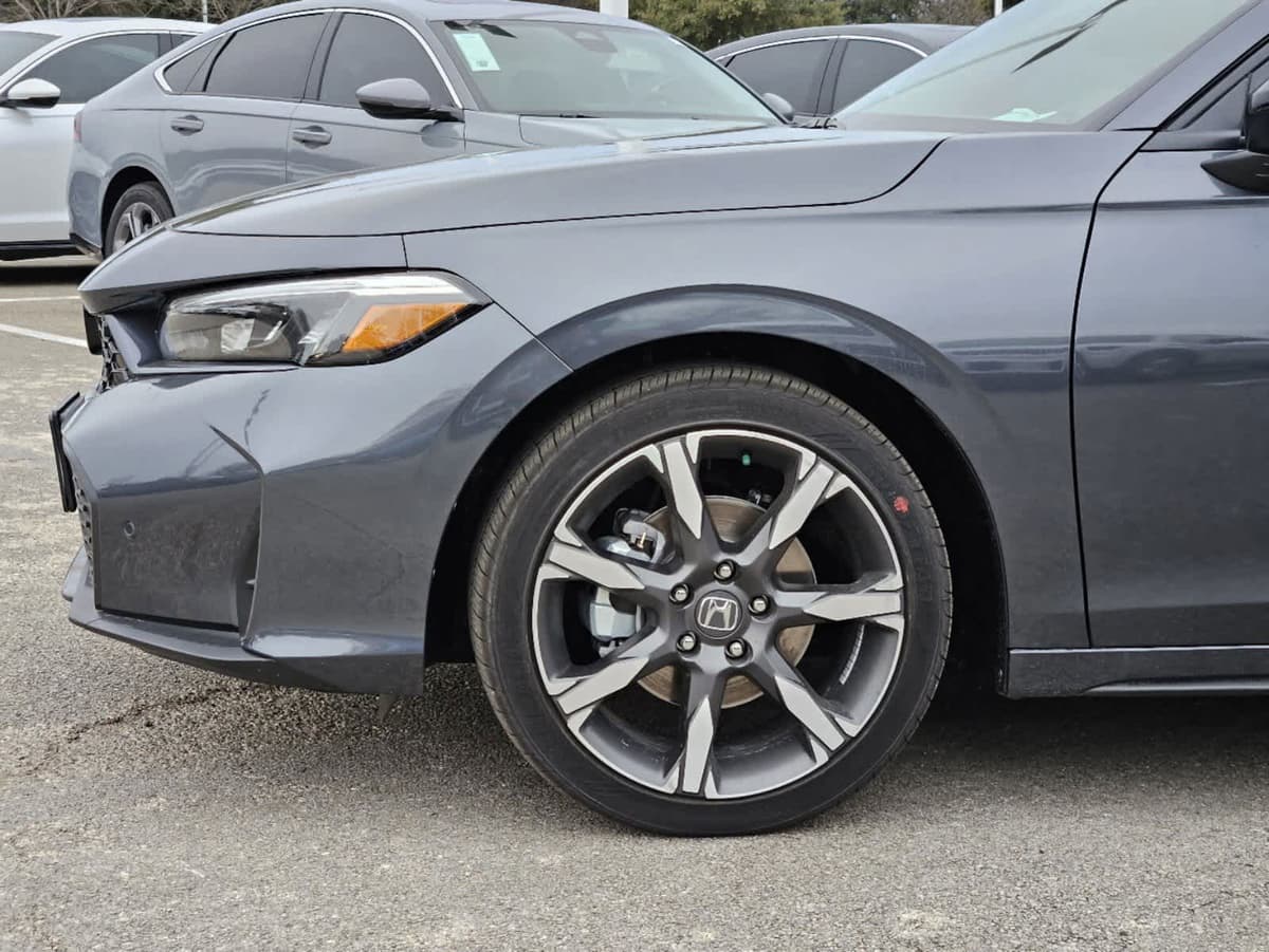 2026 Honda Civic Hybrid - Image 8