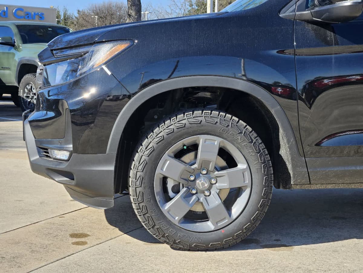 2026 Honda Ridgeline - Image 8