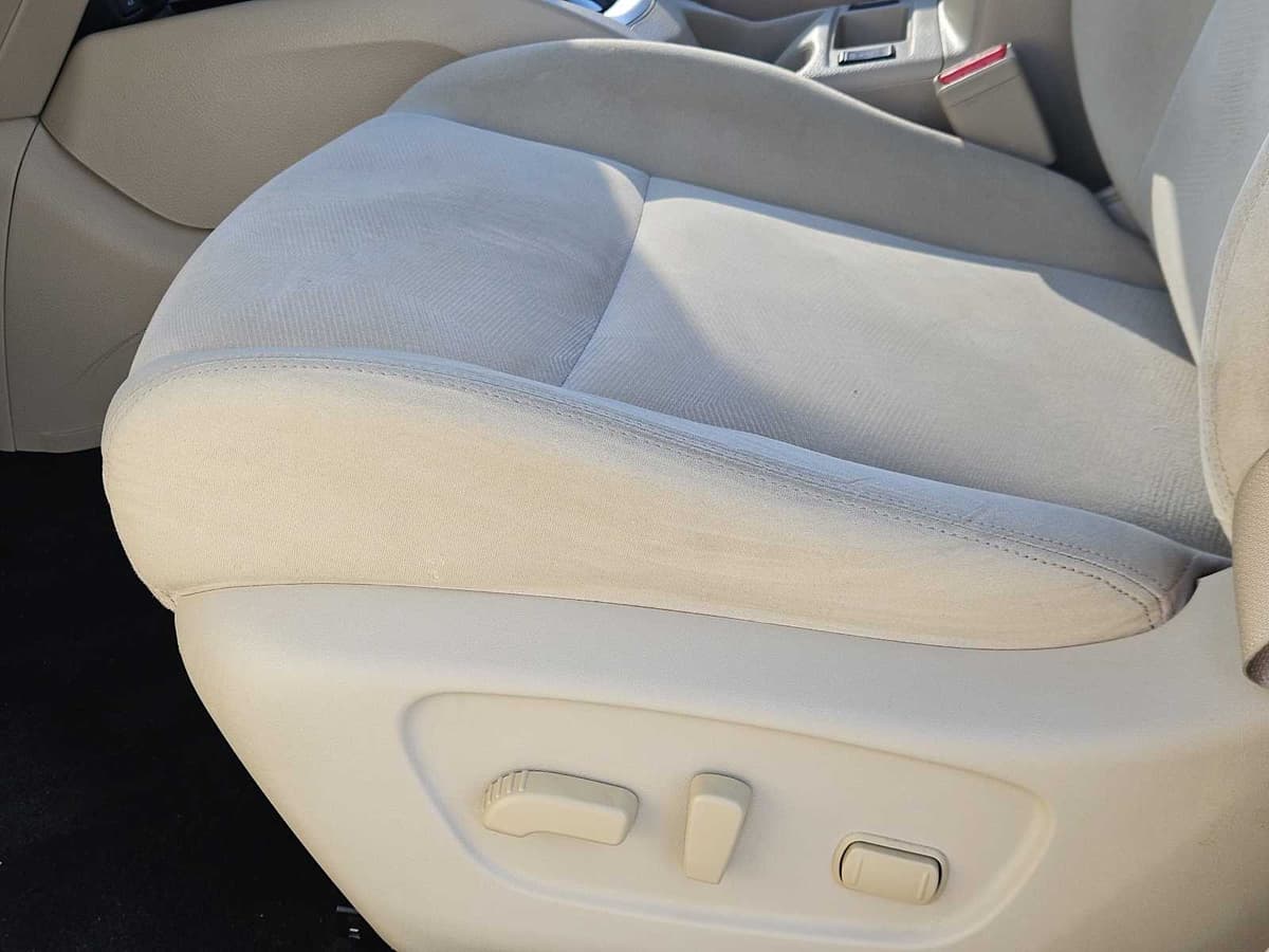 2016 Nissan Rogue - Image 24