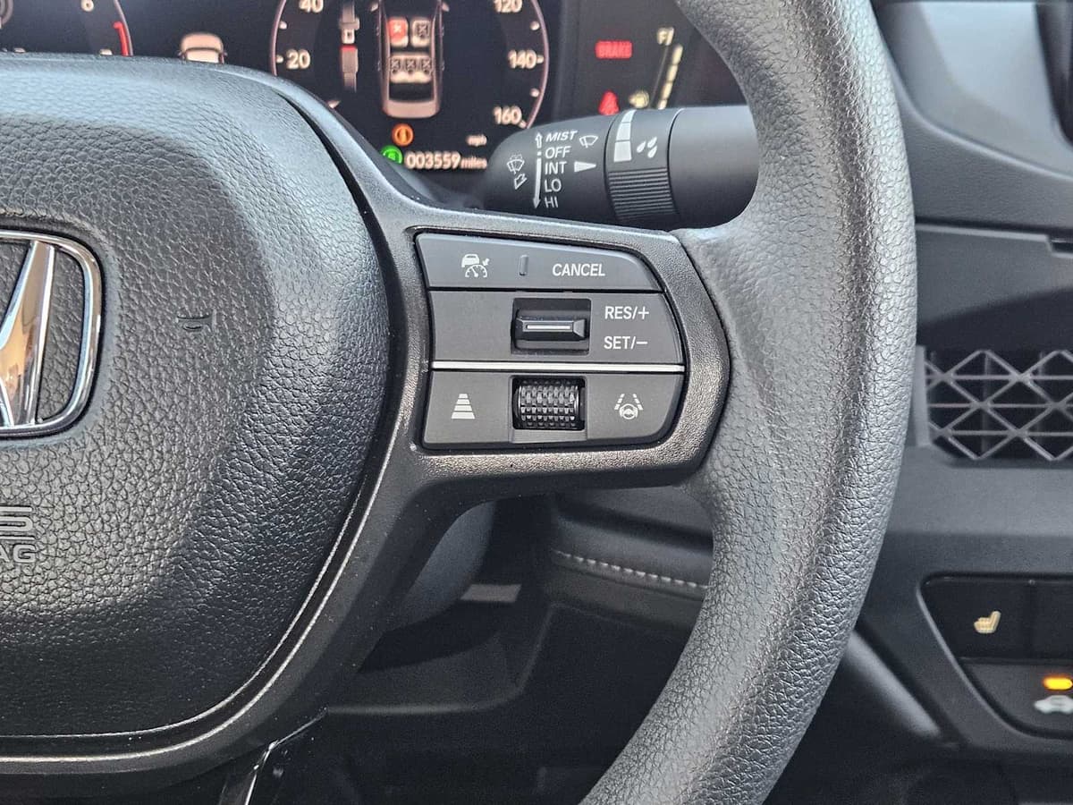 2025 Honda Accord - Image 27