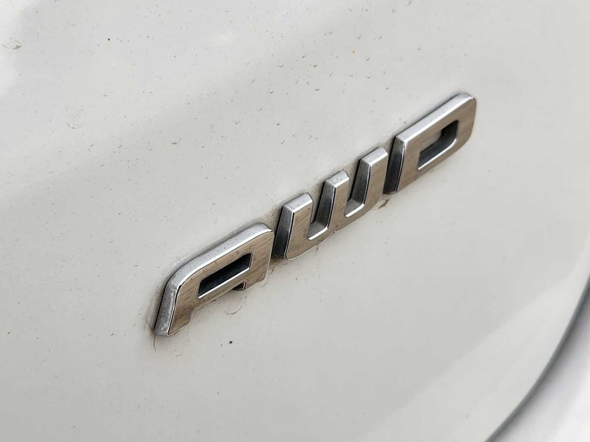 2024 Ford Edge - Image 11