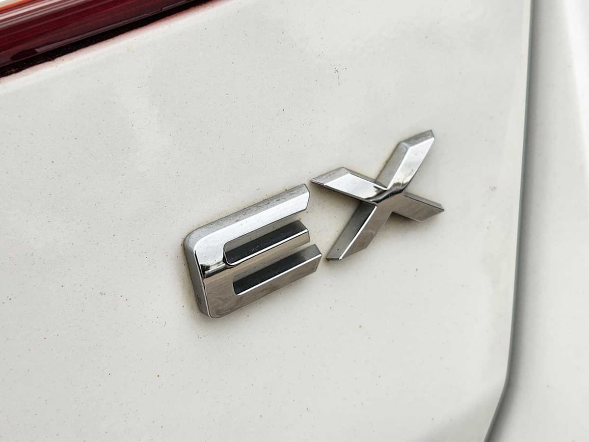 2018 Kia Optima - Image 11