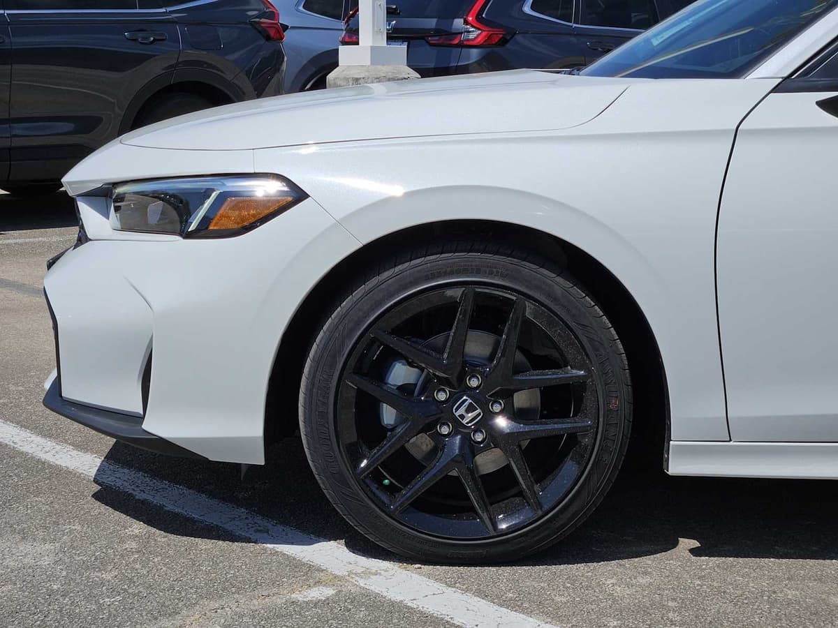 2026 Honda Civic Hybrid - Image 8