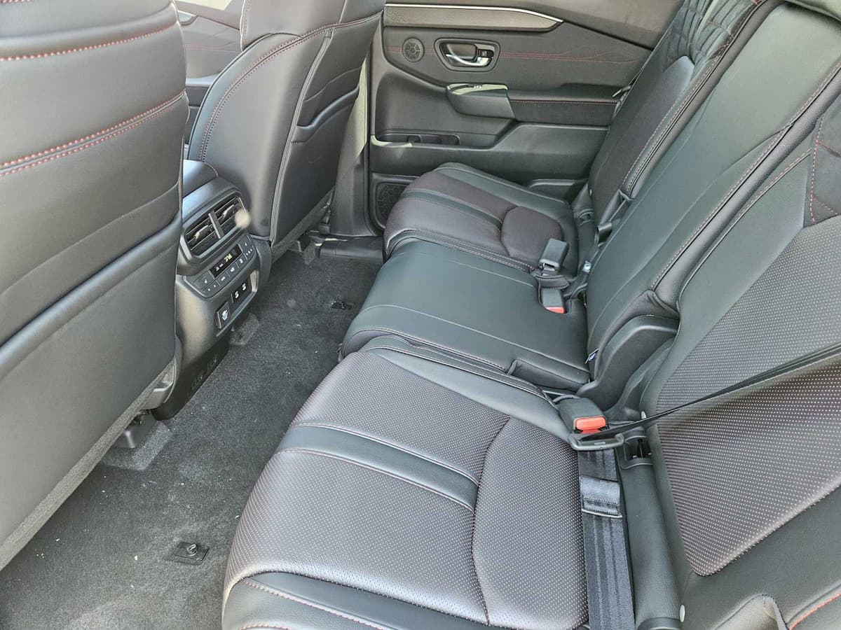 2026 Honda Pilot - Image 23