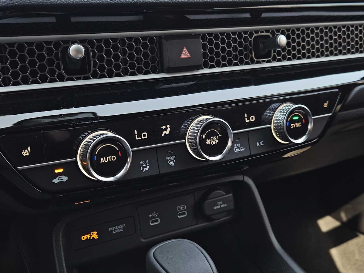 2026 Honda Civic Hybrid - Image 18