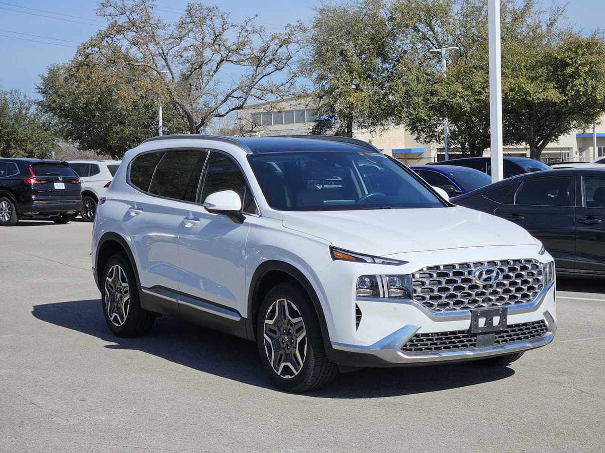 2022 Hyundai Santa Fe - Image 3