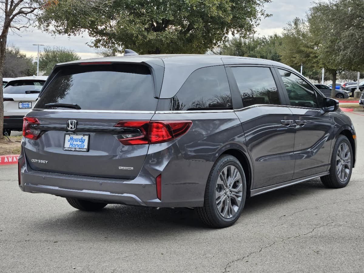 2026 Honda Odyssey - Image 6