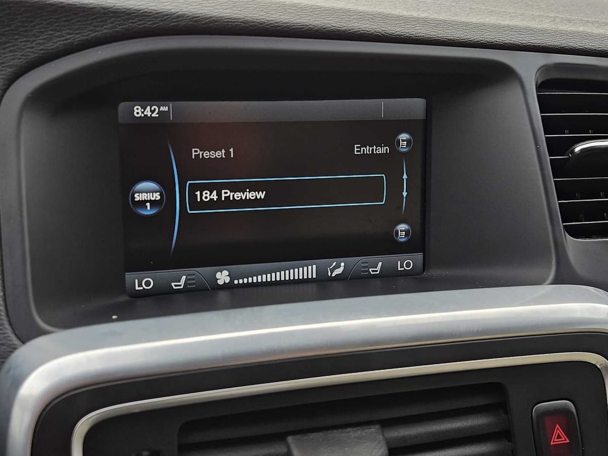 2015 Volvo S60 - Image 16