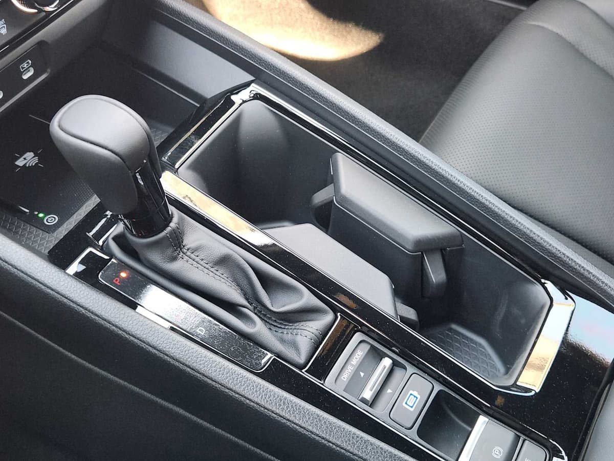 2026 Honda Accord Hybrid - Image 16