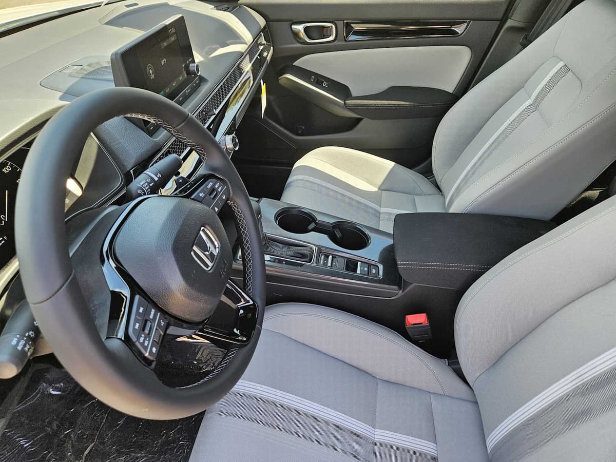 2026 Honda Civic Hybrid - Image 10