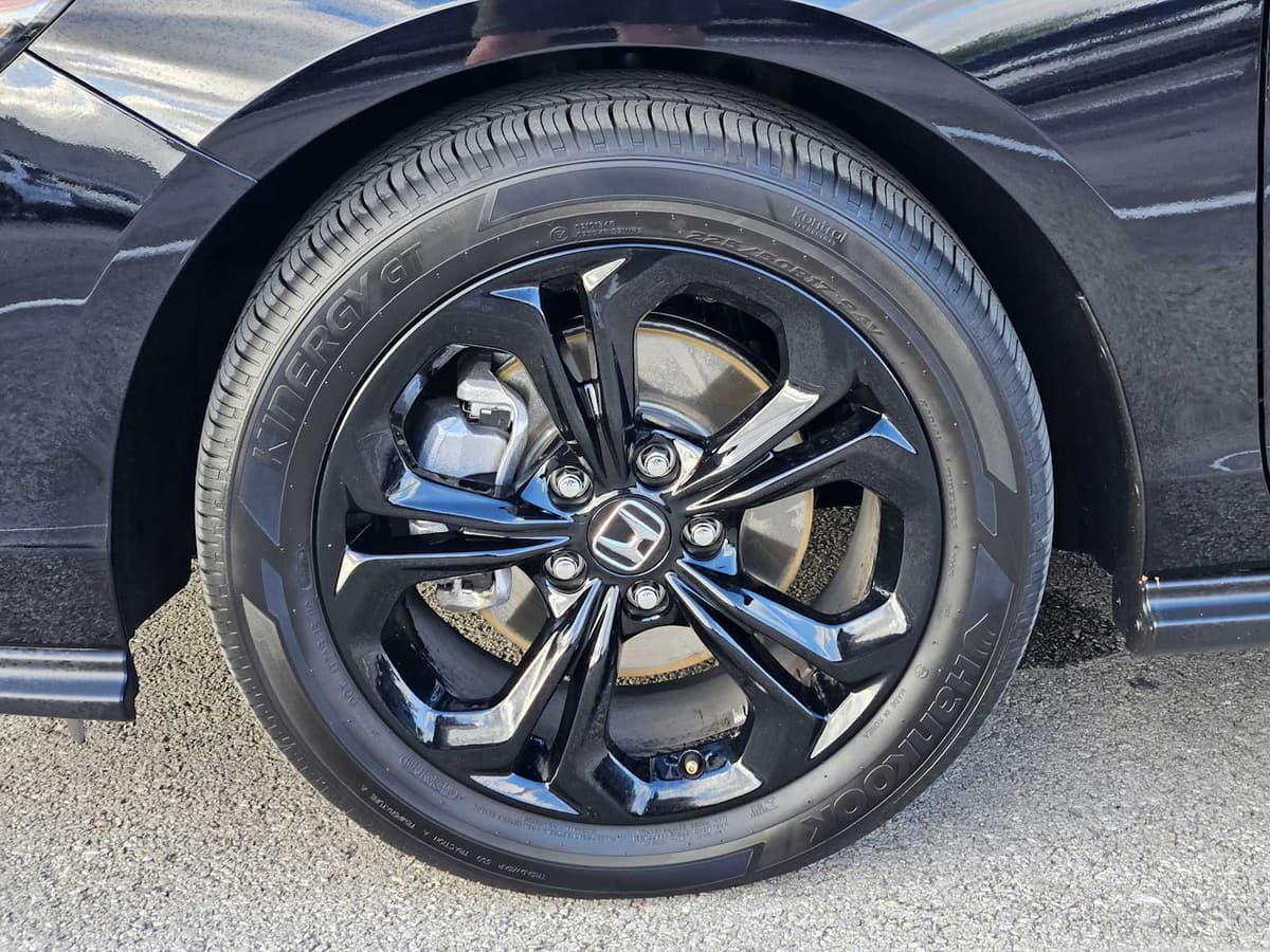 2025 Honda Accord - Image 9