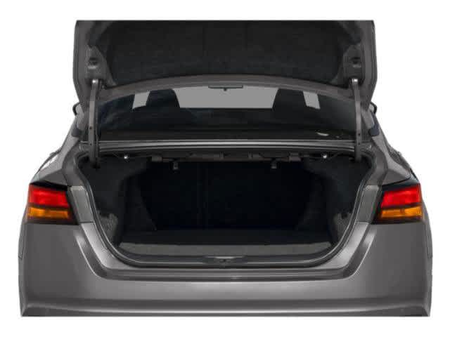 2025 Nissan Altima - Image 10