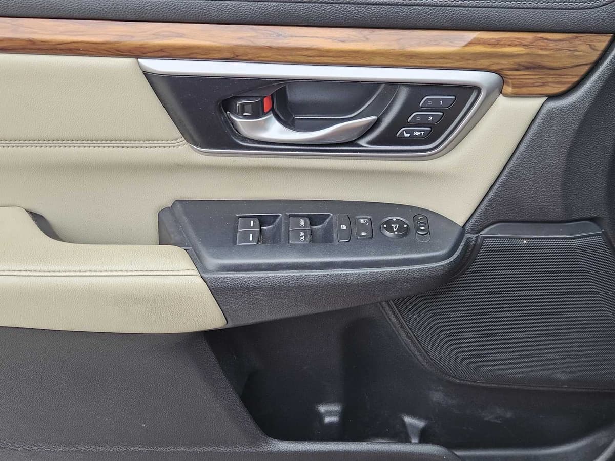 2019 Honda CR-V - Image 21