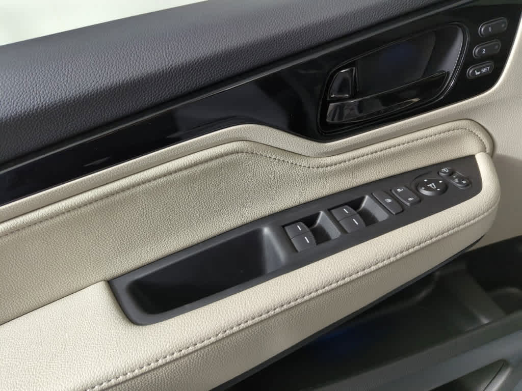 2026 Honda Odyssey - Image 10