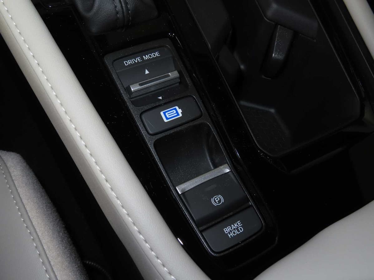 2026 Honda Accord Hybrid - Image 21